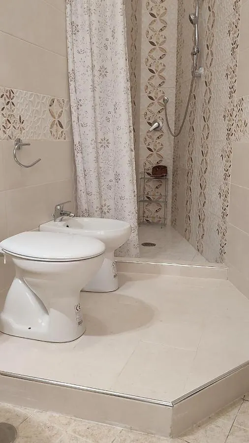 Donna Concetta Arthouse Apartman Nápoly 0*,